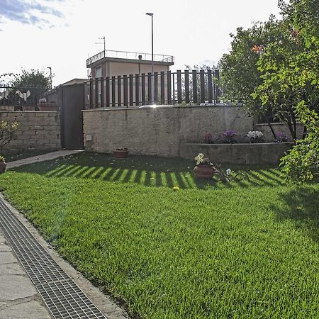 Il Giardino Dell'Eden Bed & Breakfast Acilia Exterior photo