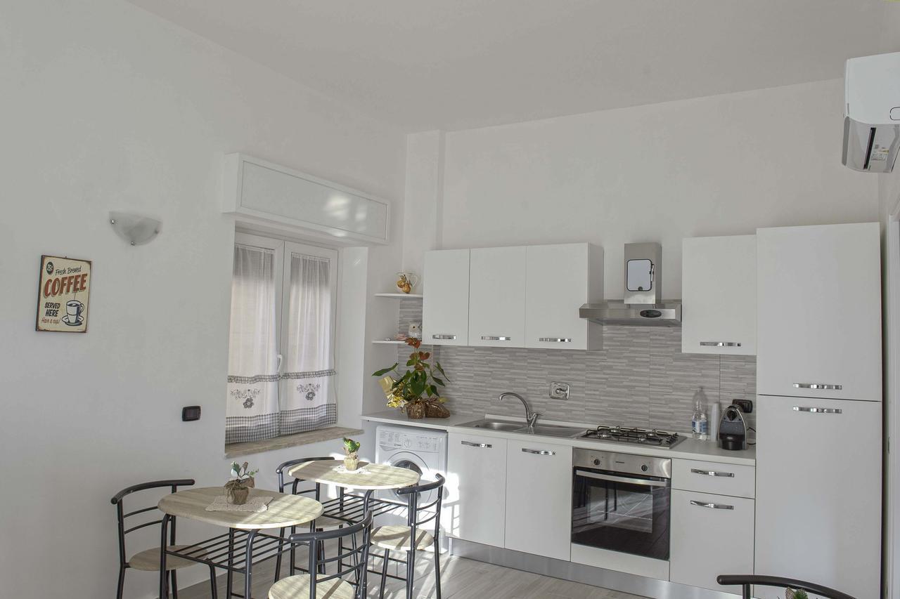 Il Giardino Dell'Eden Bed & Breakfast Acilia Exterior photo